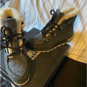 SOREL✨SNEAKCHIC ALPINE HOLIDAY
